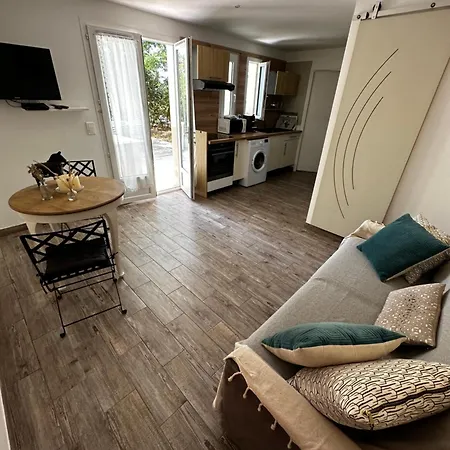 L'alzelle דירה ביגוגליה