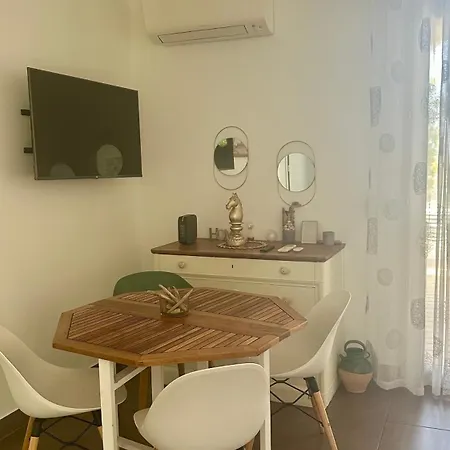 L'alzelle Apartment
