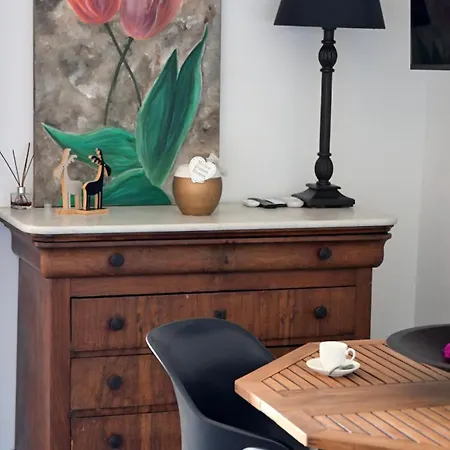 L'alzelle Apartment